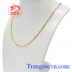 Các chi tiết phay sáng tạo điểm nhấn cho chiếc dây chuyền càng thêm phần thu hút. Dây chuyền nam tài hoa