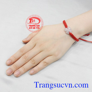 Dây tết cẩm thạch cỏ may mắn đẹp.