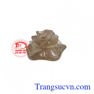 Hoa hồng là biểu tượng của tình yêu, giữ lửa hạnh phúc trong gia đình.