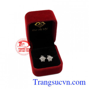 Hoa tai vàng trắng thời thượng đẹp.