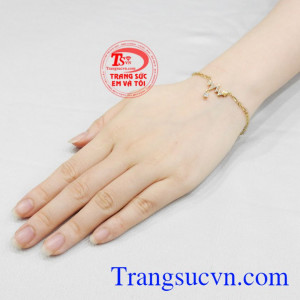 Lắc tay vàng thanh tú đẹp.