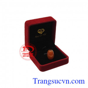 Lu thống mã não thiên nhiên có thể làm mặt dây, lắc hoặc vòng tay. 