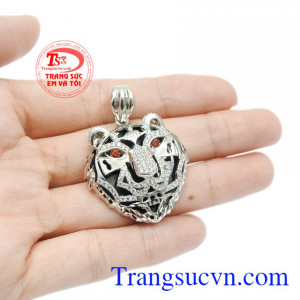 Mặt dây bạc hổ dũng mãnh đẹp.