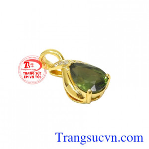 Người ta tin rằng, khi đem theo viên đá này bên người sẽ làm giảm căng thẳng, kích thích tâm trí giúp người dùng đưa ra những quyết định sáng suốt hơn.