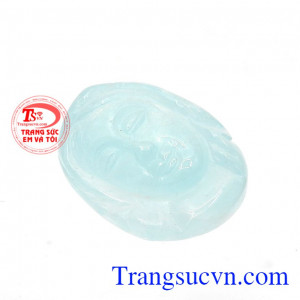 Mặt đức mẹ Maria đá aquamarine chạm khắc tinh tế, mang đến sản phẩm ấn tượng cho người dùng.