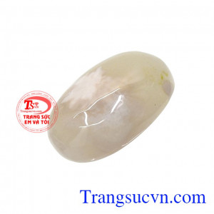 Năng lượng từ đá mã não sẽ giúp người dùng được bảo vệ, giải tỏa căng thẳng mệt mỏi, đem đến may mắn và thịnh vượng. Mặt mã não thiên nhiên ấn tượng