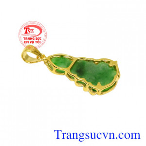 Đeo Phật Quan Âm sẽ được người phù hộ tránh khỏi tai ương, đem lại cuộc sống bình an, hạnh phúc