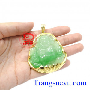 Chính vì vậy mà nhiều khách hàng đã yêu thích và lựa chọn các sản phẩm phật di lặc để làm trang sức. Mặt phật di lặc jadeite an khang