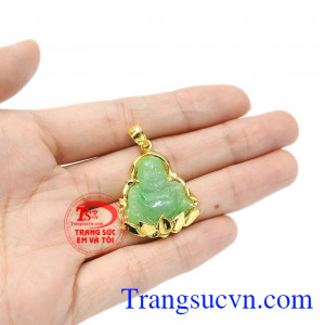 Sản phẩm tinh tế, hợp mệnh và được bọc vàng bền đẹp. Mặt phật di lặc may mắn jadeite