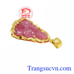 Phật Bà Quan Âm được nhiều người lựa chọn như là lá bùa hộ mệnh cho bản thân