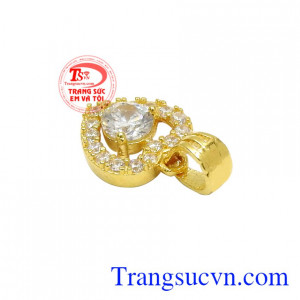 Mặt trái tim xinh xắn giao hàng nhanh trên toàn quốc.