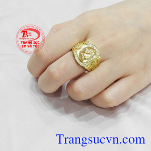 Nhẫn nam rồng chất lượng.