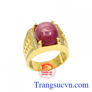 Nhẫn nam ruby sao độc đáo phù hợp với mệnh Hỏa và Thổ.