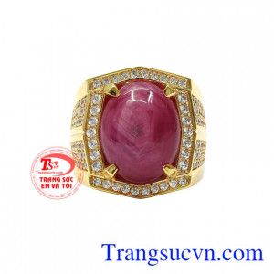 Chiếc nhẫn được kết hợp đá ruby sao thiên nhiên cao cấp cùng những viên cz lấp lánh chất lượng.