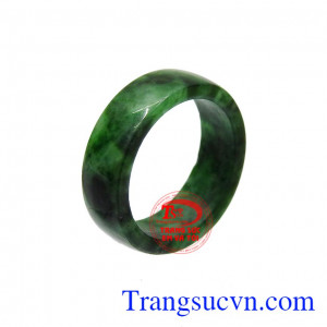 Nhẫn ngón út cẩm thạch đẹp