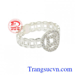 Kim tiền là biểu tượng của tài lộc, thịnh vượng, do đó các sản phẩm chạm khắc kim tiền được nhiều khách hàng ưa chuộng.