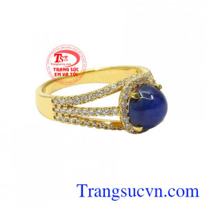 Và chiếc nhẫn saphir này sẽ là sự lựa chọn hoàn hảo dành cho phái đẹp.