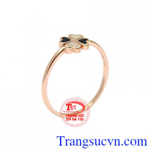 Nhẫn nữ vàng hồng tinh tế được chế tác từ vàng 18k chất lượng.