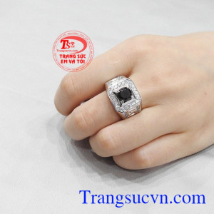 Nhẫn vàng trắng bản lĩnh phái mạnh tinh tế