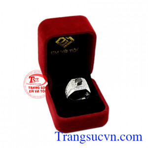 Nhẫn vàng trắng bản lĩnh phái mạnh đẹp.