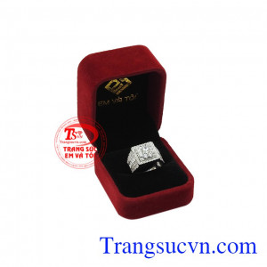 Nhẫn vàng trắng phái mạnh ấn tượng nam tính.