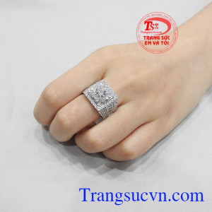 Nhẫn vàng trắng phái mạnh ấn tượng đẹp.