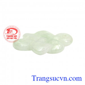 Việc tặng cho nhau nút thắt may mắn cũng đồng nghĩa với việc gửi gắm cho nhau những lời chúc chân thành về tương lai, cuộc sống tốt đẹp hơn. Nút thắt may mắn ngọc cẩm thạch