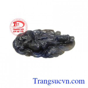 Người ta tin rằng, khi mang phật Quan Âm theo bên mình mang đến nhiều bình an, Phật phổ độ phước lành tránh được những tai ương, đem lại hạnh phúc trong cuộc sống chúng sanh.