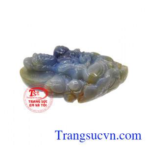 Mặt phật này thích hợp cho người mang mệnh Thủy và mệnh Mộc.