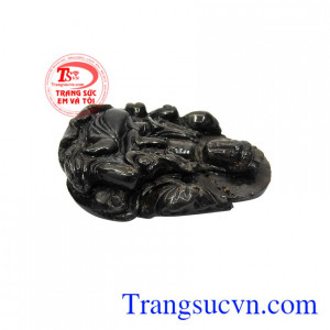 Phật Quan Âm được nhiều người biết đến với lòng từ bi, hướng Phật, cứu giúp chúng sinh khỏi cảnh lầm than, bế tắc.