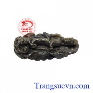 Viên đá này hỗ trợ chữa các bệnh mất ngủ hay cải thiện thị lực giúp người dùng có tinh thần sảng khoái để làm việc.