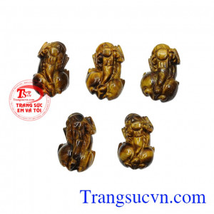 Chính vì thế mà các sản phẩm chạm khắc hình tỳ hưu luôn được nhiều khách hàng yêu thích và lựa chọn. Tỳ hưu mắt hổ hưng thịnh