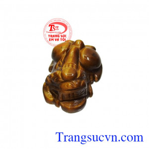 Tỳ hưu mắt hổ hút tài lộc