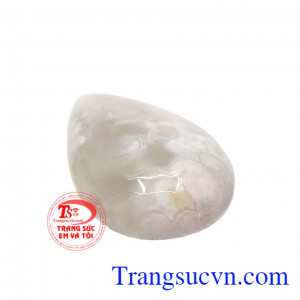 Mỗi họa tiết trên mặt đá đều thu hút ánh nhìn. Viên mã não thiên nhiên độc đáo