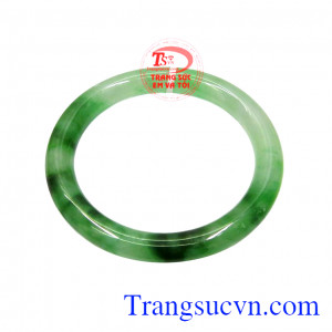 Vòng ngọc jadeite hợp mệnh