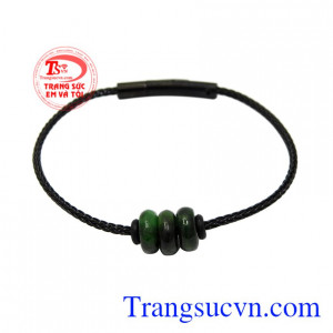 Vòng tay cẩm thạch đại lộc được chế tác độc đáo, tinh tế.