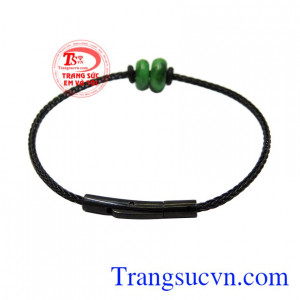 Năng lượng của ngọc cẩm thạch có khả năng làm cân bằng và trấn an cảm xúc, giúp tĩnh tâm cho gia chủ.