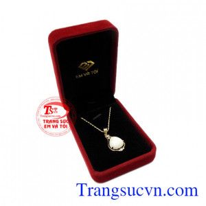 Bộ mặt dây saphir quý phái