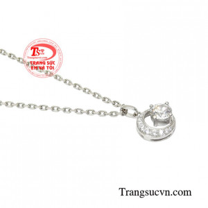 Bộ mặt dây vàng trắng thanh lịch chất lượng.