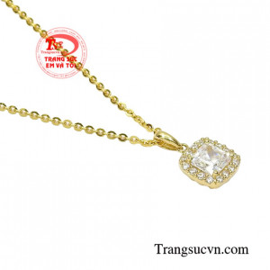 Bộ mặt nữ vàng tây thanh lịch bảo hành uy tín.