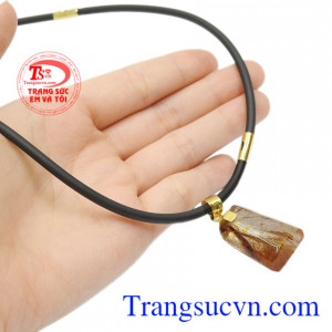 Bộ mặt thạch anh tóc đẹp tinh xảo.