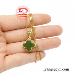 Bộ mặt vàng nephrite tài lộc may mắn.