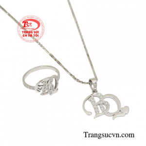 Đây có lẽ cũng là món quà tặng đầy tinh tế dành cho người thân thương vào những dịp đặc biệt, ý nghĩa.