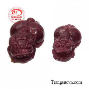 Tỳ hưu là linh vật biểu trưng của sự may mắn, chiêu tài lộc, mang đến phú quý, thịnh vượng cho người sở hữu.