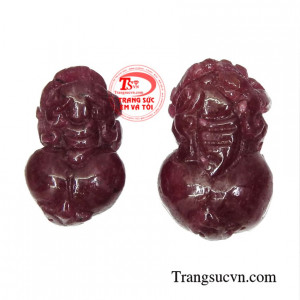 Cặp tỳ hưu ruby phú quý mang đến may mắn và bình an đến cho người dùng.