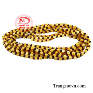 Chuỗi cổ hổ phách an lành may mắn.