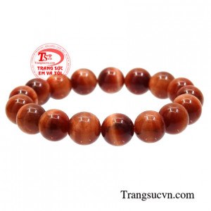 Sản phẩm này đem lại sự trẻ trung, thời trang nhưng vẫn giữ được vẻ truyền thống cho người đeo.