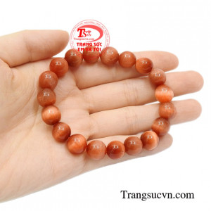 Chuỗi tay mắt hổ cát tường phù hợp người mệnh Thổ và Hỏa.