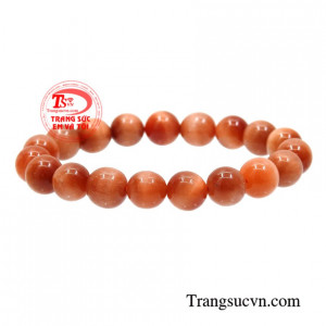 Đá mắt hổ giúp người dùng mang đến sự tự tin, tăng cường ý chí quyết đoán hơn, chấp nhận vượt qua mọi thử thách, công việc ngày càng thuận lợi.