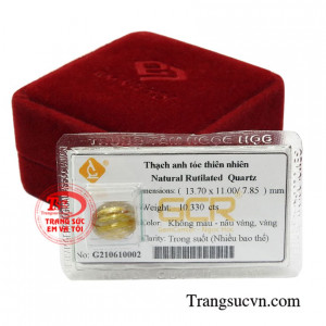 Viên thạch anh tóc này có thể gắn trên các sản phẩm trang sức vàng, bạc như nhẫn, lắc tay, mặt dây chuyền tạo vẻ sang trọng cho người đeo.